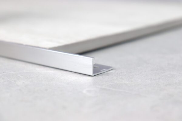 AA-SIZE-3-1-scaled-1-1-600x400